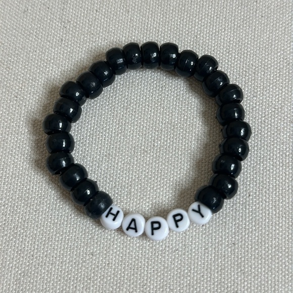 NWT 4 Handmade Halloween Bracelet Set Boo  Happy Halloween With Ghost Charm - Picture 5 of 7